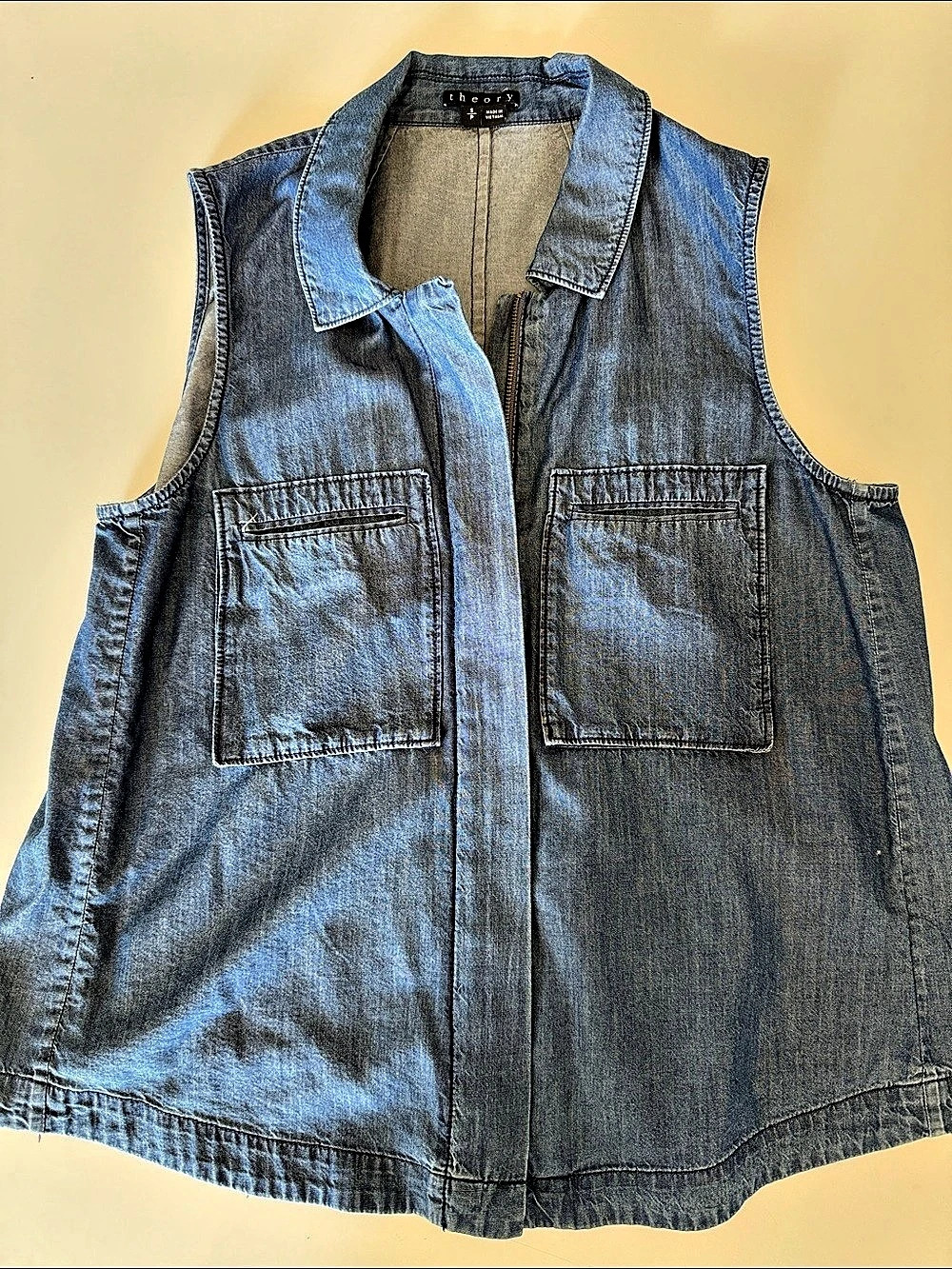 Theory Denim Vest Blue Size Small Like New